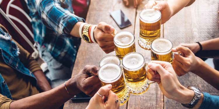 Levantamento mostra quantas empresas estão registradas como ‘bar’ e ‘boteco’ no RN