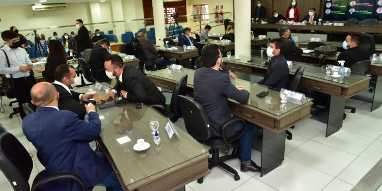 Câmara de Mossoró aprova quatro projetos do Executivo em sessões extraordinárias