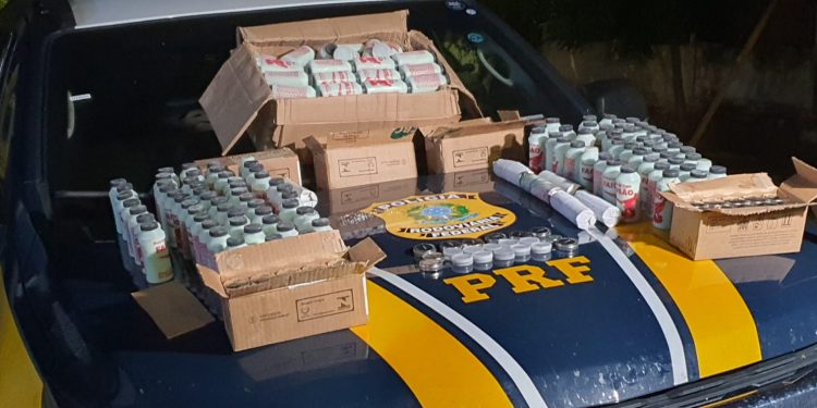 Polícia Rodoviária Federal apreende artefatos para produção de explosivos na BR 226, em Campo Grande