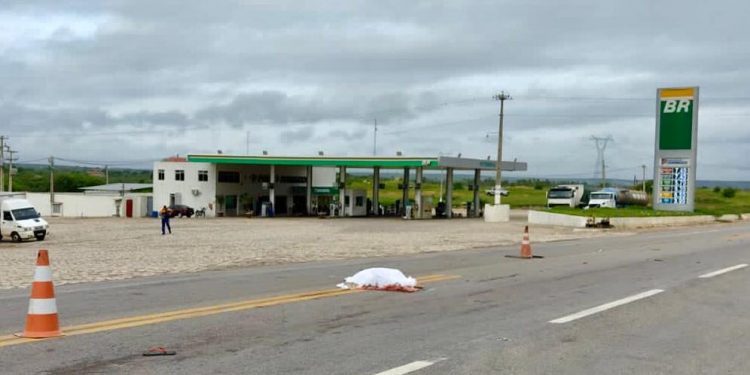 Andarilho é morto por atropelamento na BR 304, na entrada da Itajá