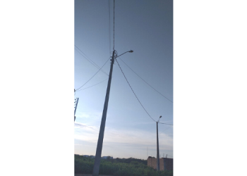 Poste com lâmpada queimada incomoda moradores no Bairro Redenção