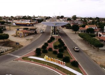 Homem é baleado na Praça de Eventos de Caraúbas e morre no HRTM