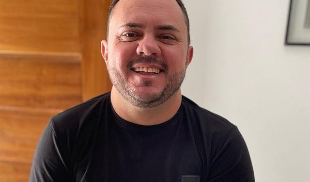 Blogueiro vítima de atentado em Caraúbas divulga áudio e fala sobre recuperação