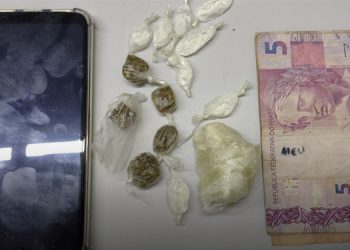 Polícia prende dupla suspeita de tráfico de drogas em Mossoró