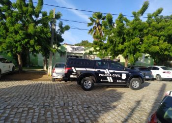 Casal é preso com moto roubada no Bairro Santo Antônio