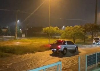 Chuva provoca diversos pontos de alagamento em Mossoró