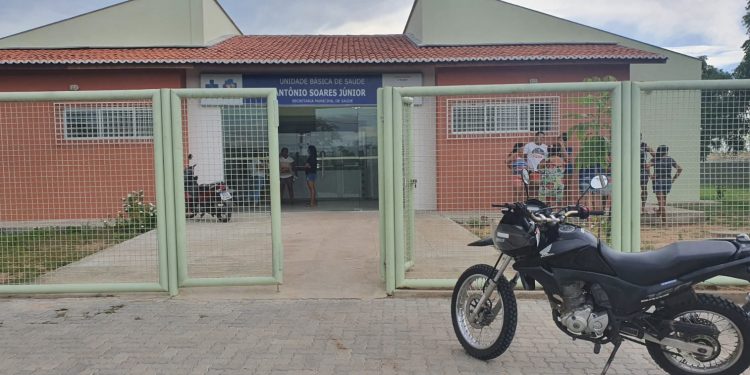 Dupla encapuzada faz arrastão na UBS do Bom Jesus em Mossoró