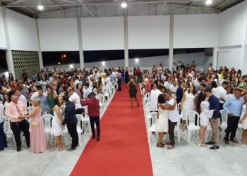 Pau dos Ferros recebe projeto Justiça na Praça e realiza casamento coletivo