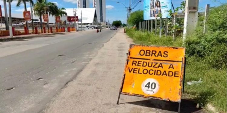 Obras na Leste/Oeste começam com três dias de atraso