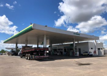 Pesquisa da ANP revela diferença de até R$ 0,55 por litro de combustível em Mossoró