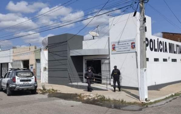 PM faz buscas e não encontra caso de aborto em posto de combustível