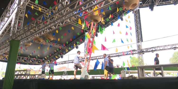 Bombeiros liberam estruturas do Mossoró Cidade Junina 2022