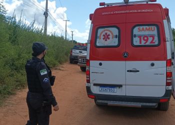 Homem é baleado após roubo na Estrada da Raiz