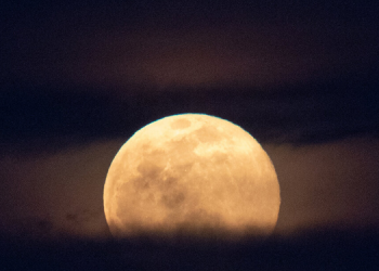 Maior superlua do ano poderá ser vista nesta quarta-feira (13)
