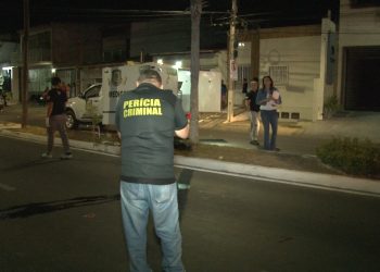 Ronda Policial: Homem rouba moto, bate em árvore e morre durante fuga