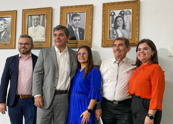 Pedro Fernandes e Fátima Raquel ganham fotos na Galeria de Ex-Reitores da UERN