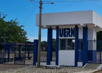 TCM transmite Assembleia Universitária dos 54 anos da UERN