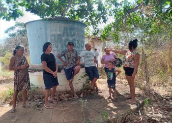 Com poço sem funcionar há um ano, moradores de Alagoinha sofrem com a falta de água