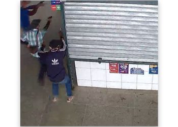 Vídeo mostra momento em que 4 homens armados fazem arrastão em Governador Dix-Sept Rosado