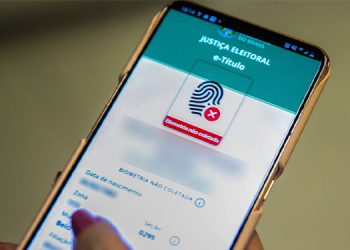 Eleitor que deseja usar e-Título deve baixar o aplicativo ou atualizar até sábado