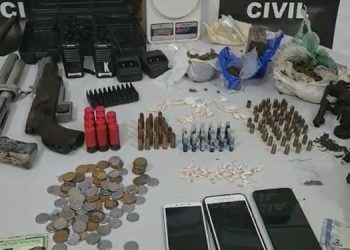 Polícia apreende armas e grande quantidade de drogas em Mossoró
