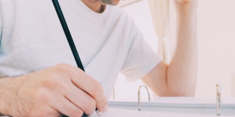 Enem 2022: descanso é essencial nos últimos dias de preparação