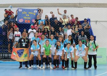 Time do RN é recebido com carreata após participação no JEB’s