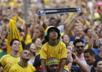 Copa do Mundo: como fica o expediente em dia de jogo do Brasil?
