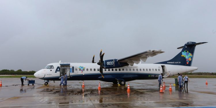 Passagem aérea para o réveillon sobe até 124% em relação a 2021, diz pesquisa