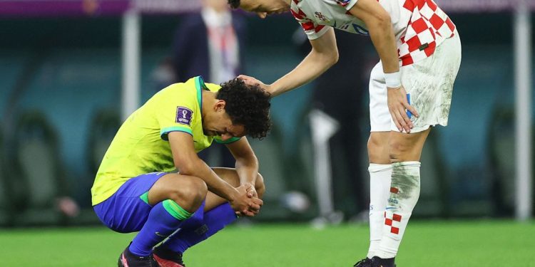 Em jogo dramático, Brasil perde nos pênaltis e é eliminado da Copa Mundo