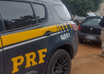 PRF recupera carro roubado em 2021 na BR 304