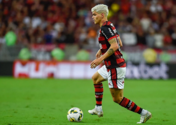 Jogador potiguar vive expectativa de contrato definitivo com o Flamengo