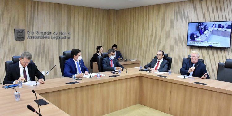 Aumento da alíquota do ICMS é aprovado pela Comissão de Constituição