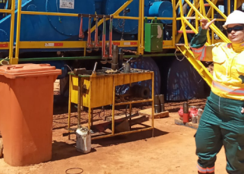 Aos 27 anos, jovem é primeira mulher a trabalhar em sonda na área em Mossoró