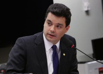 Golpistas usam imagem de vice-governador Walter Alves em tentativa de fraude