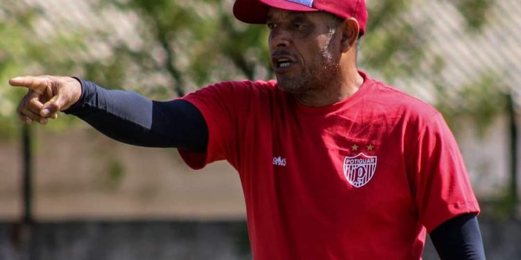 Técnico do Potiguar lamenta eliminação na Copa do NE, mas valoriza boa atuação