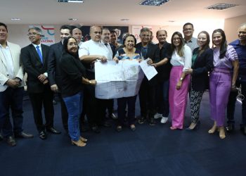 Ordem de serviço do canal Pataxó é assinada pelo governo