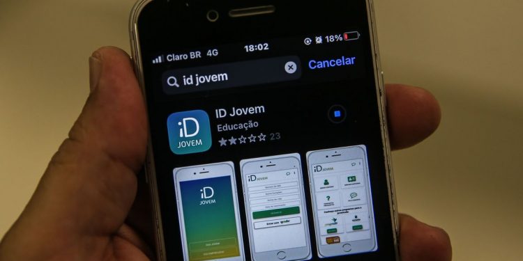 ID Jovem pode ser solicitada gratuitamente