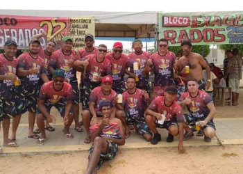 Bloco promove bingo com sacos de cimento para arrecadar dinheiro para o Carnaval