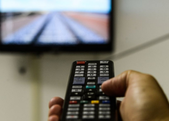 Anatel bloqueia cerca de 5 milhões de aparelhos de TV a cabo piratas