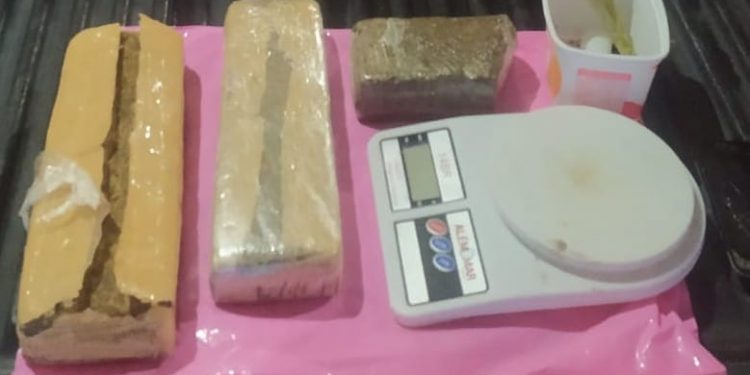 Polícia Militar prende homem com 2 kg de maconha em Assú