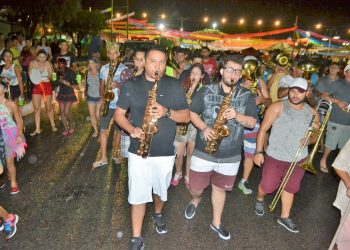 Bloco do Zé Pereira celebra 90 anos de tradição no Carnaval de Lajes