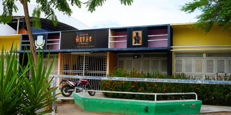 Escola de Artes de Mossoró está com matrículas abertas com 660 vagas disponíveis