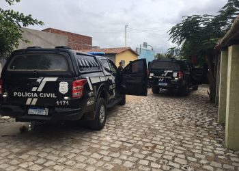 Polícia Civil prende homem por porte ilegal de arma de fogo em Caraúbas