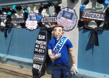 “Morte do Mossoró Cidade Educação” foi tema da marcha dos professores grevistas