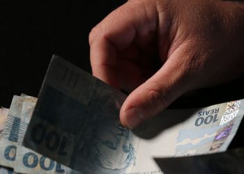 Estelionatário rouba cerca de 32 mil reais de uma mulher em Mossoró