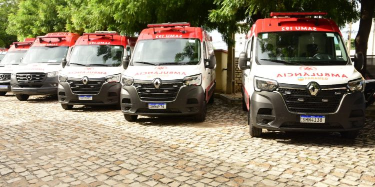 SAMU de Mossoró ganha quatro novas ambulâncias