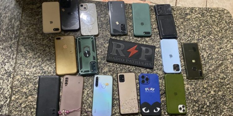 Polícia recupera 16 celulares furtados durante show em Mossoró