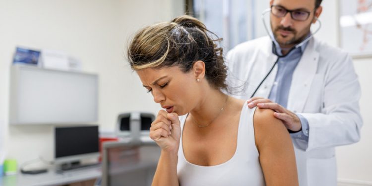 Vírus da gripe pode causar pneumonia; especialista alerta cuidados antes do Pingo