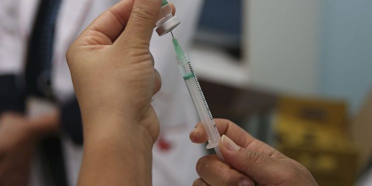 Arraiá da Vacinação incentiva imunização contra gripe no RN